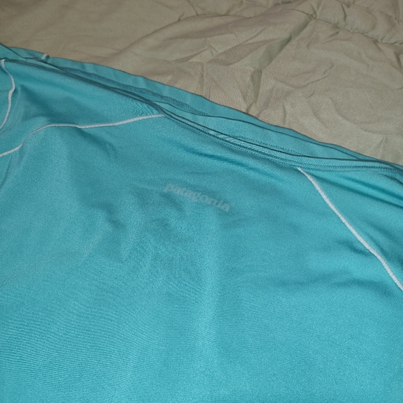 Patagonia Common Threads Woman's Shirt - Picture 3 of 4